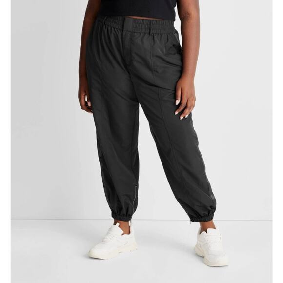 Future Collective Kahlana Brown High-Rise Nylon Ankle Zip Joggers Black Size 3X - Picture 1 of 11